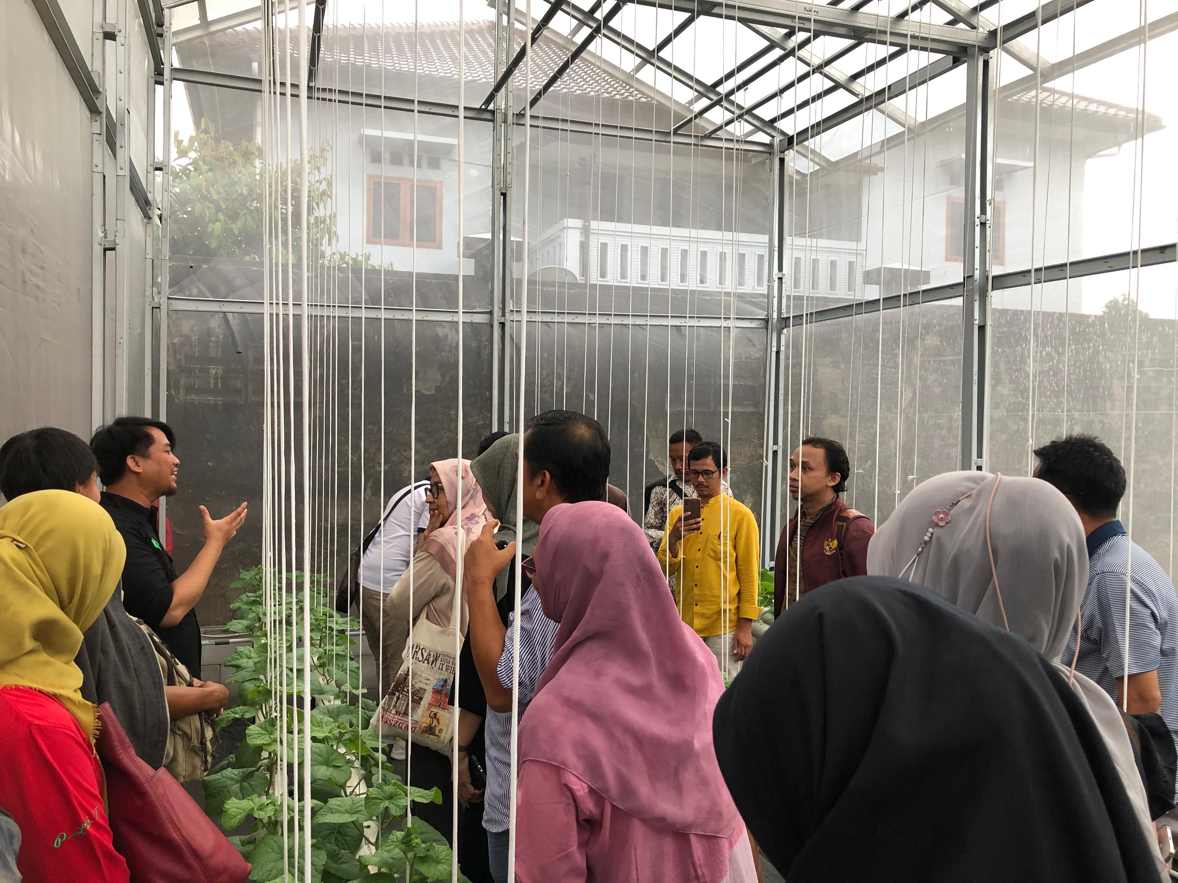 CSR WEGE Gelar Workshop Melon Hidroponik untuk Pemberdayaan Masyarakat