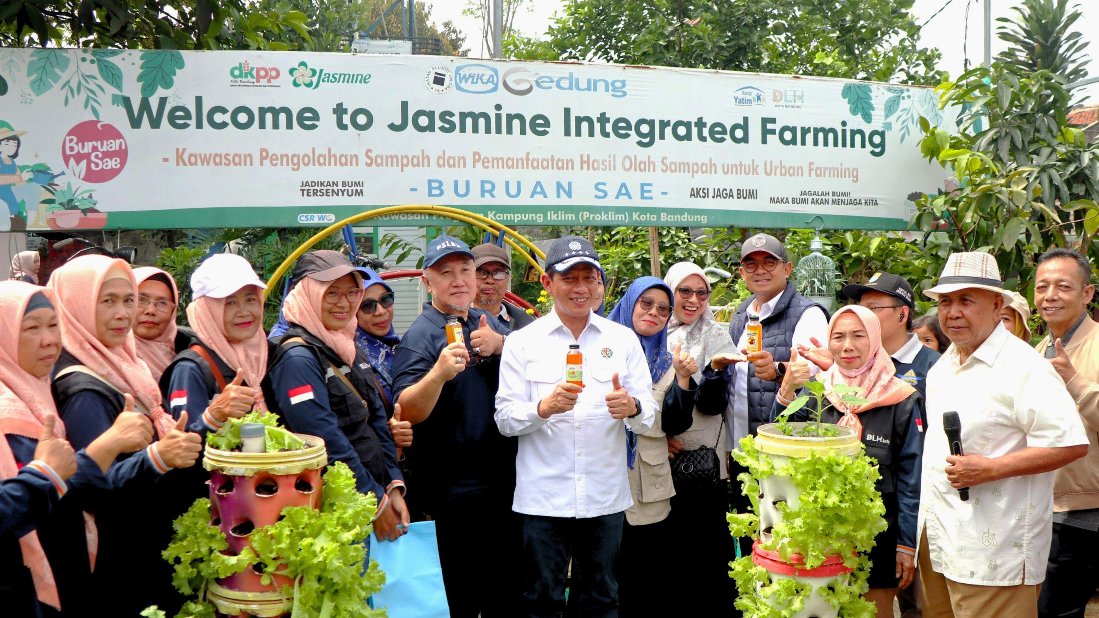 Menteri LH Apresiasi Ekosistem Sampah Terpadu di Jasmine Integrated Farming Binaan WEGE