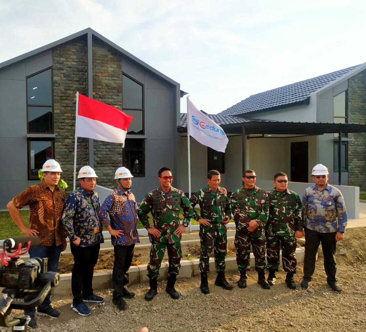 KASAD Andika Perkasa Puji Perkembangan Pembangunan Rumah Dinas Prajurit TNI - AD Yonif 516/CY