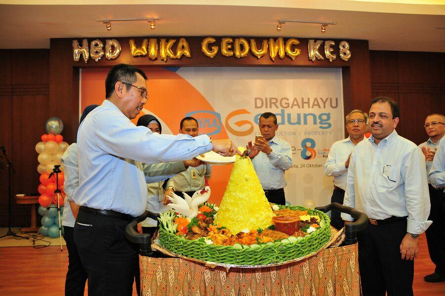 One Team, Great Spirit, Go Public WIKA Gedung
