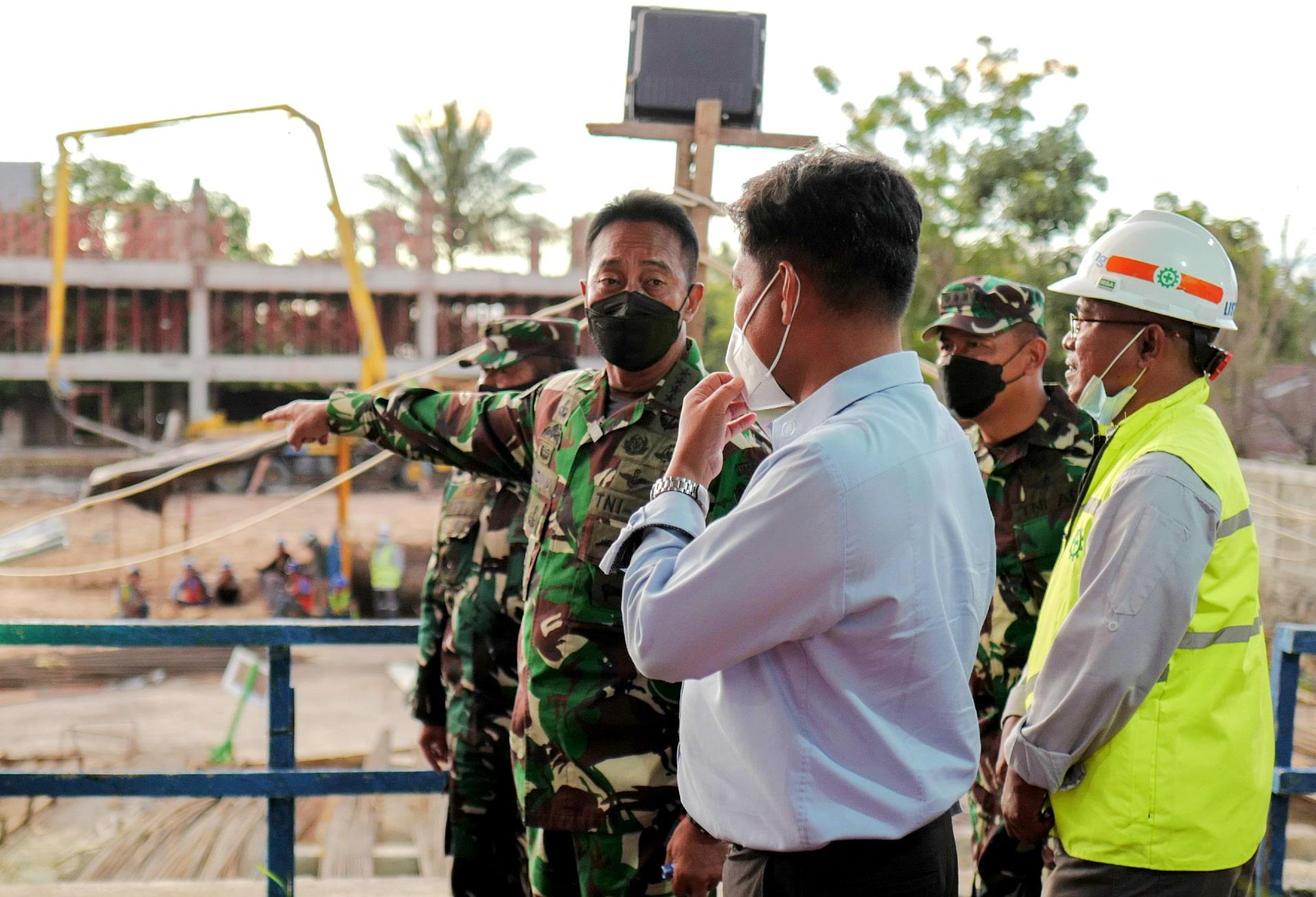 Tinjau Proyek Perumahan Dinas TNI-AD di Yonkav 13/SL, KASAD Puas !